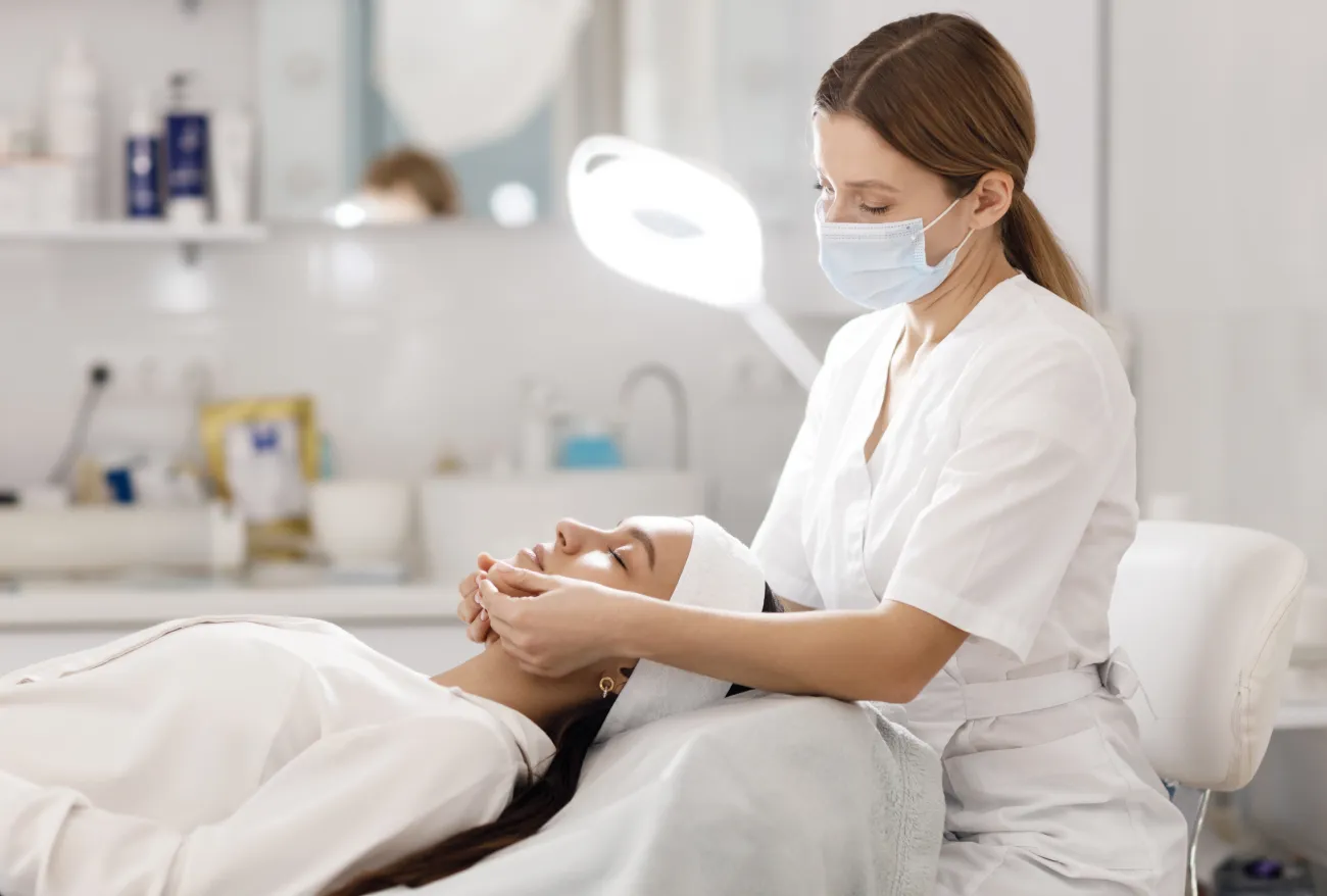 Dermatoloji ve Estetik: Cilt Sağlığı İçin İş Birliği